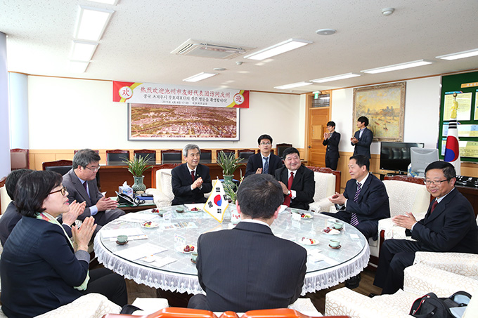 중국 츠저우시 대표단 의장실 예방