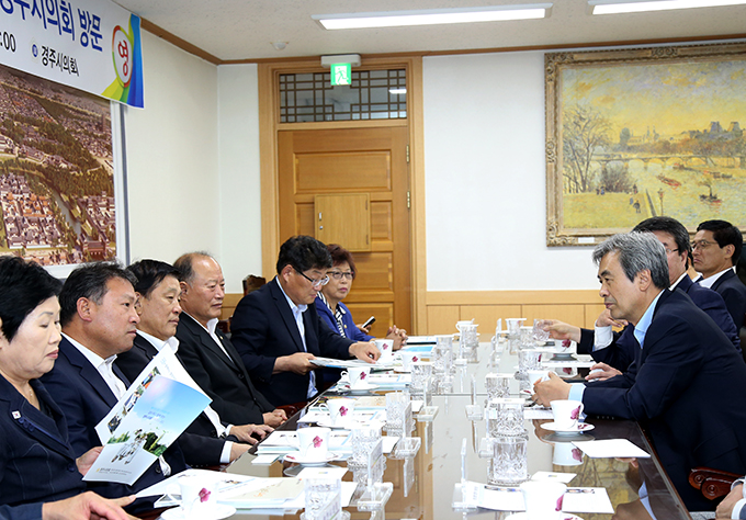 영천시의회 의장단 의회 방문