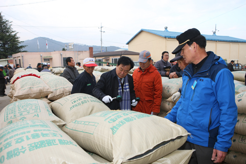 추곡수매현장격려방문