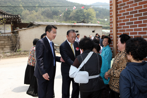 광명동고란윗마을경로당준공식