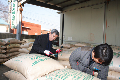 추곡수매현장격려방문