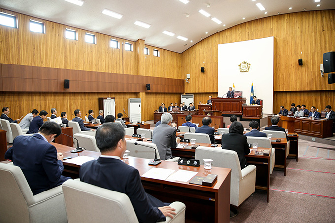 제214회 제1차 정례회(제1차본회의)