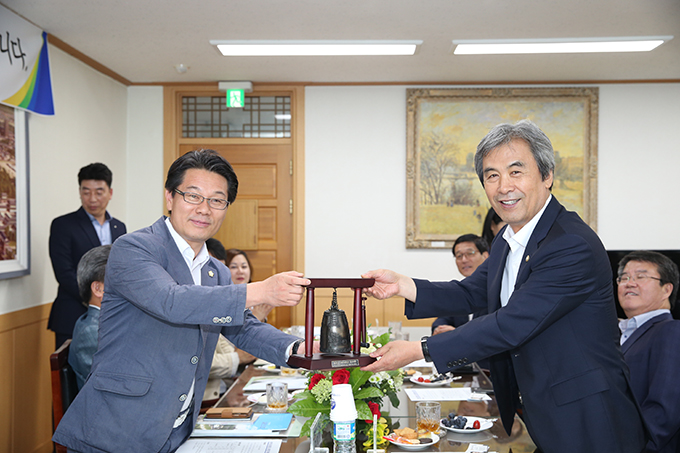 부천시의회 의장실 방문