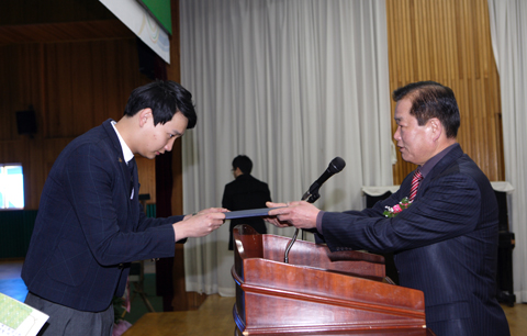 안강중전자고등학교졸업식