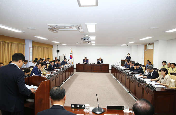 8월 전체의원간담회