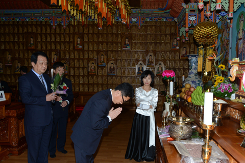 청강사부처님오신날봉축행사점등식