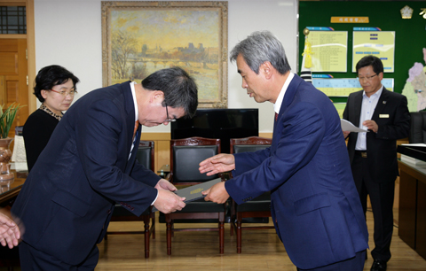 공무국외여행 심사위원회 위촉식