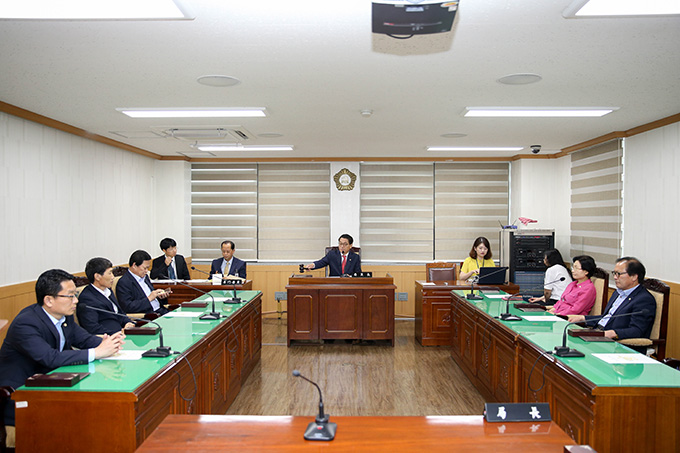 제215회 경주시의회 임시회(의회운영위원회)