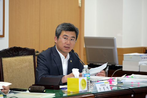 2013년도행정사무감사(2행정사무감사특별위원회)