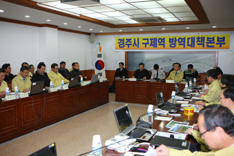 맹현규행자부장관구제역방역대책본부격려방문