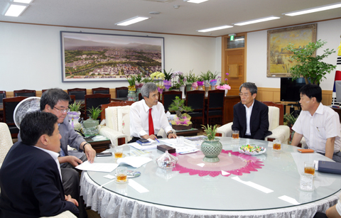 병무청 관계자 의장실 방문