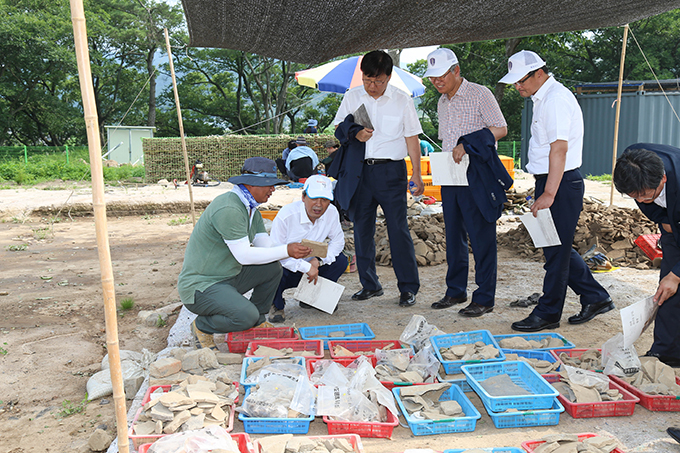 반월성 발굴 현장 방문