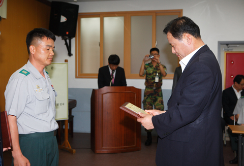 2011년도예비군유공자표창수여