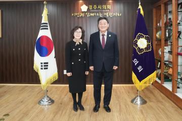 황영애 경주교육지원청 교육장내방