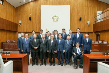 일본 나라시의회 의장단 의회 방문