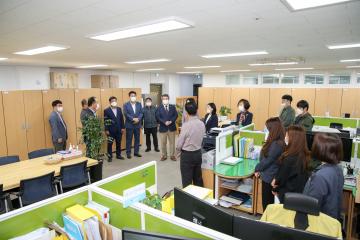 경주시 외부청사 근무직원격려 방문