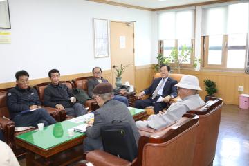 모량1리 돈사 악취민원