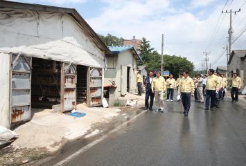 폭염 속 양계농장 현장 방문 
