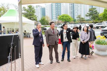 2025년 책인축제 (세상의 경계를 엄는 도서관)