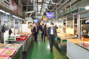 추석맞이 재래시장 상인 격려 