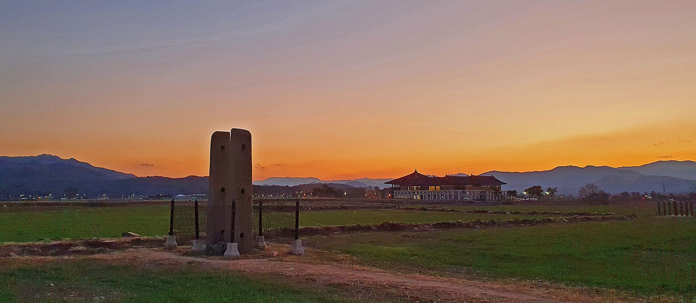 황룡사지의 노을