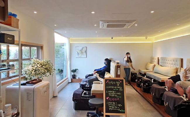 경주의 발 마사지숍 ‘로드풋마사지’ 