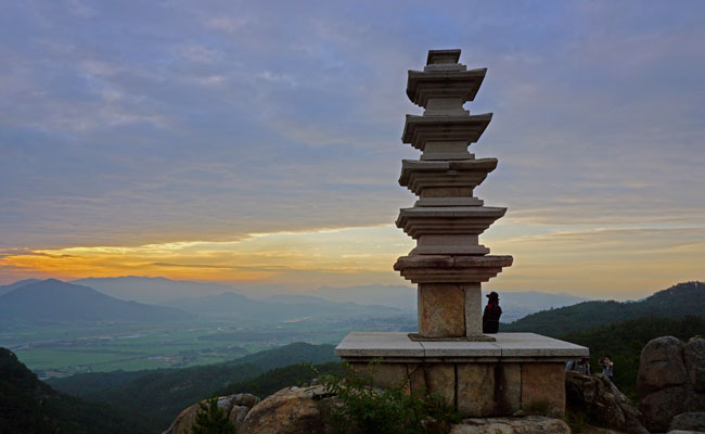 늠비봉 오층석탑 일몰
