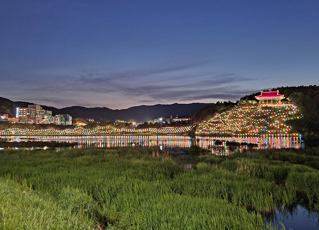 형산강 연등문화축제 금장대 전경  