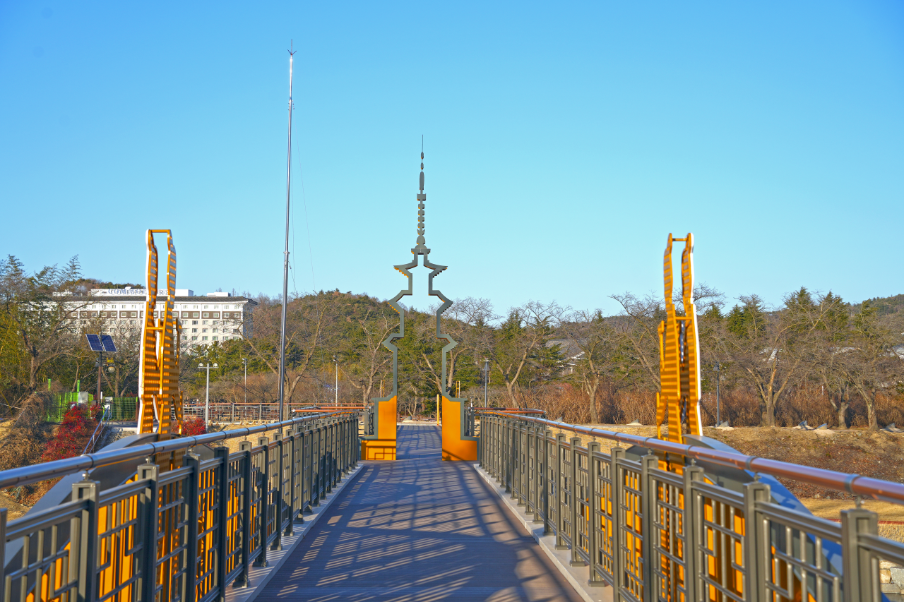보문호 사랑교의 낮