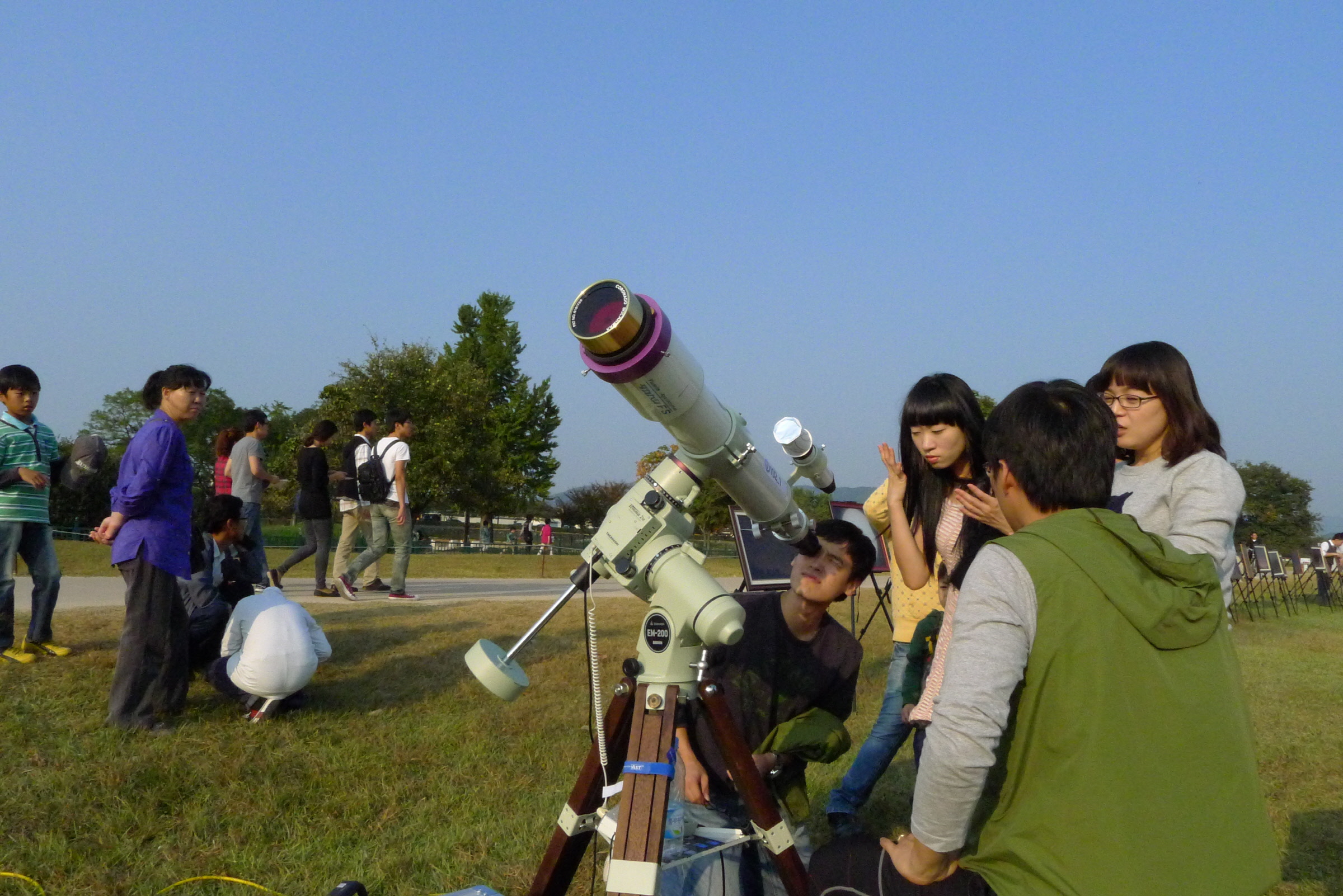 1.천체(2011년 엑스포 시가지행사 ‘천체관측체험’ 모습(1)).jpg