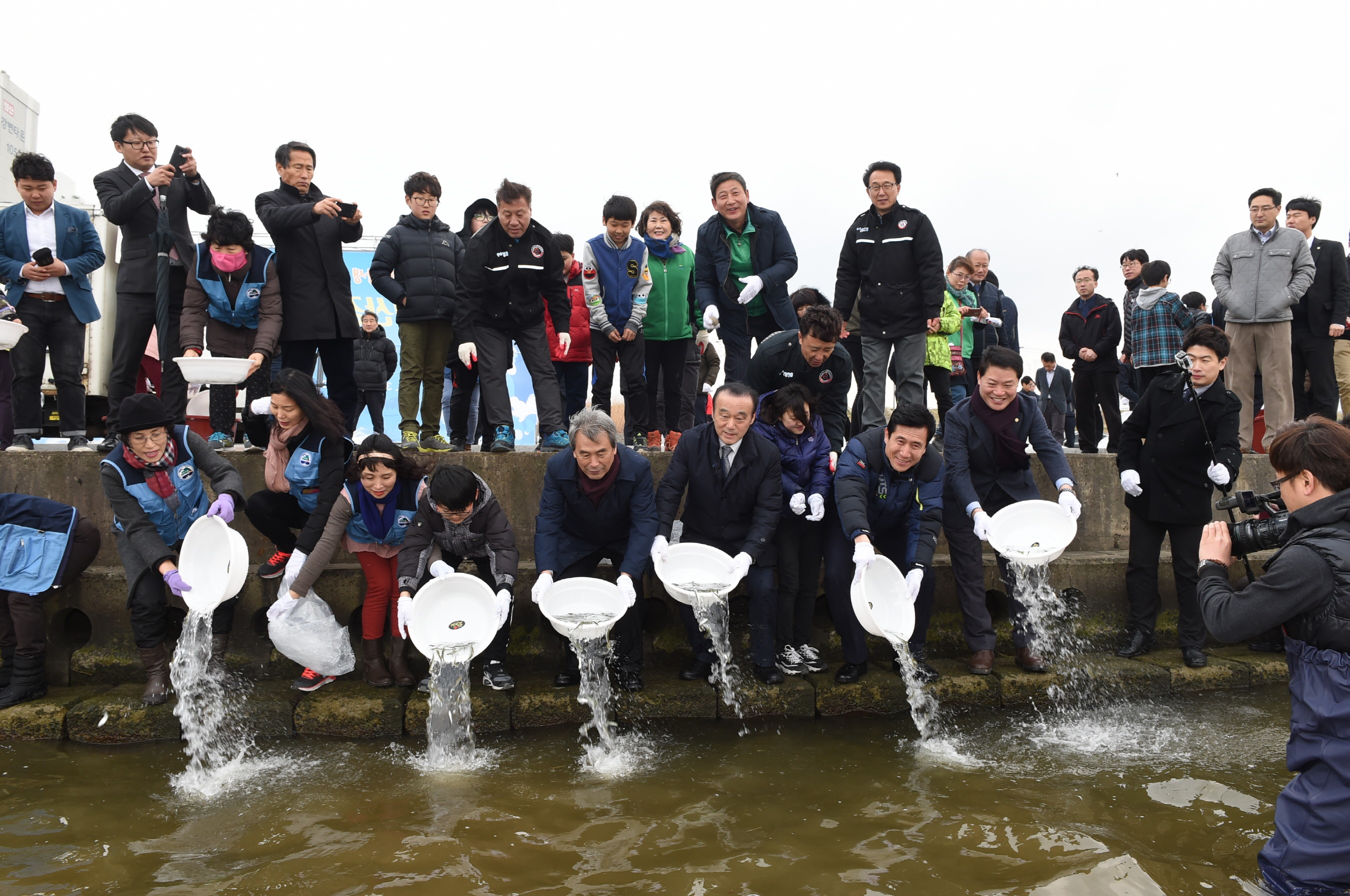 경주･포항 상생발전 한마음, 어린연어 합동 방류